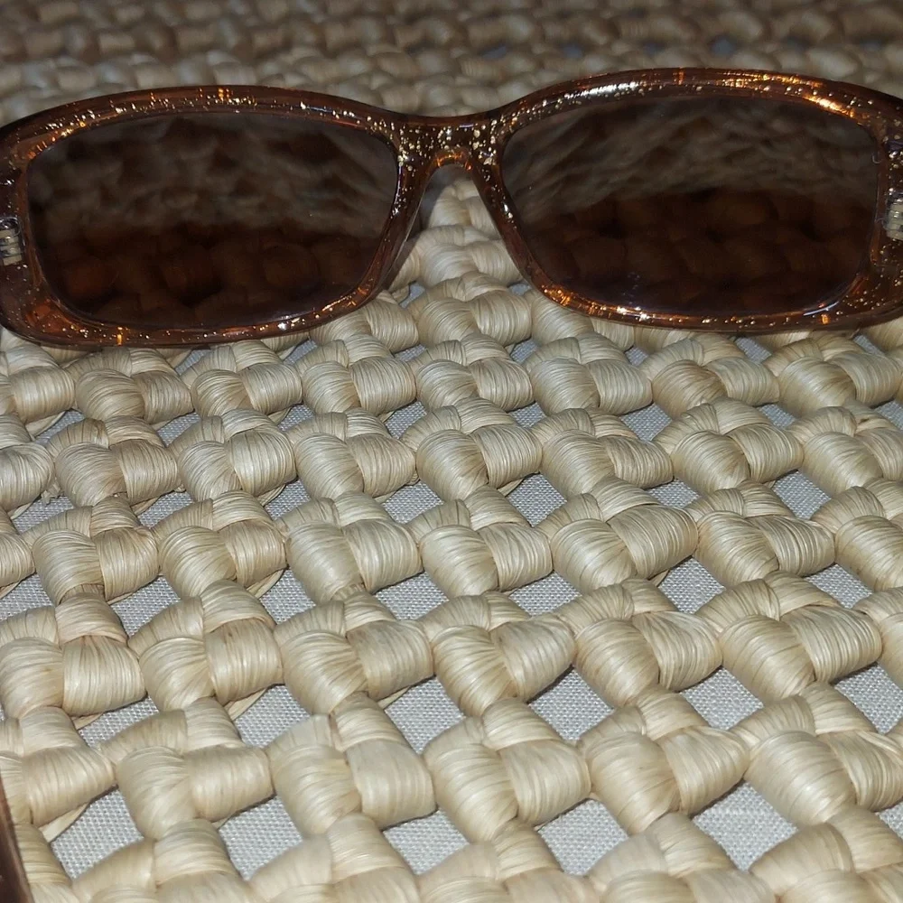 Joan Collins 9977 VTG Sunglasses/ Glasses - Picture 5 of 7
